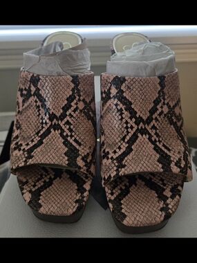 Jessica Simpson Pink Snake-Print Slide Mules